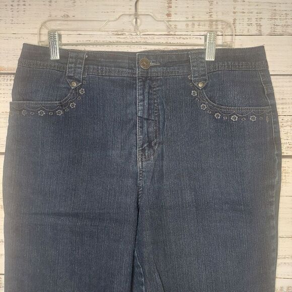Pennars size 14 Womans Dark Wash Blue Jean Capris - Picture 2 of 13
